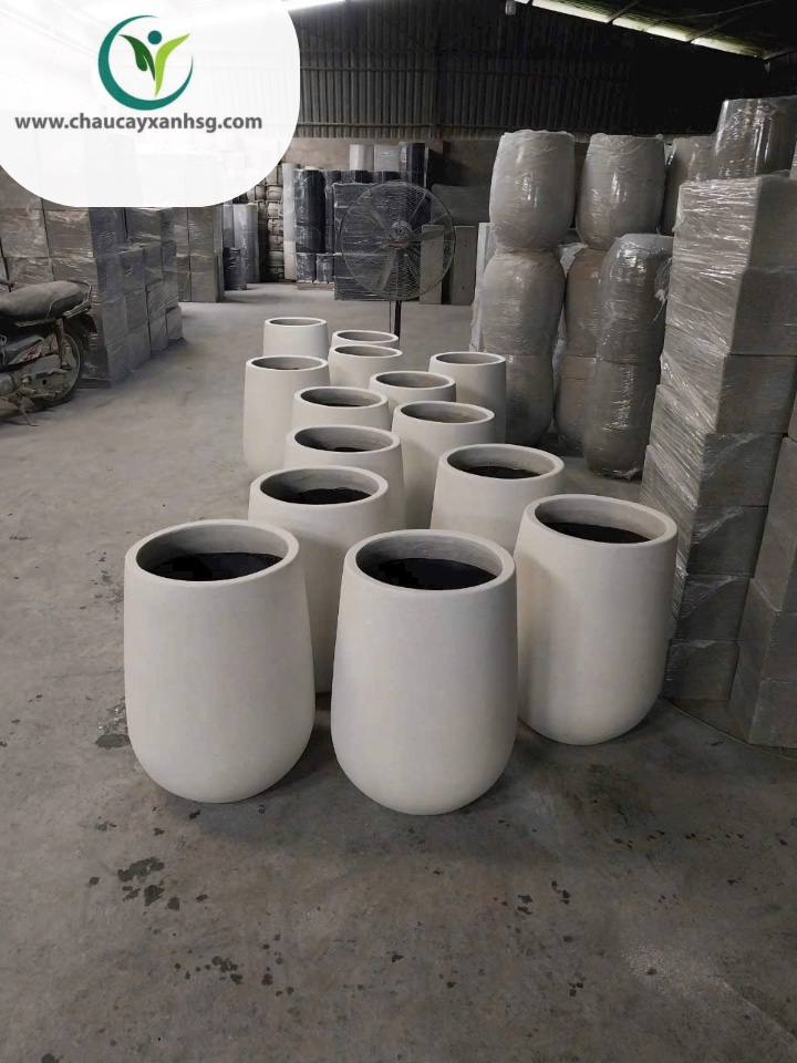 Chậu dáng giọt nước tại xưởng 