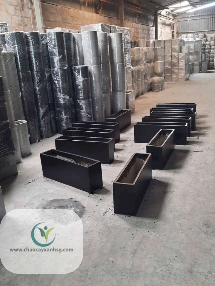 Chậu Xi Măng Chữ Nhật Sản Xuất Tại Xưởng Chaucayxanhsg.,com