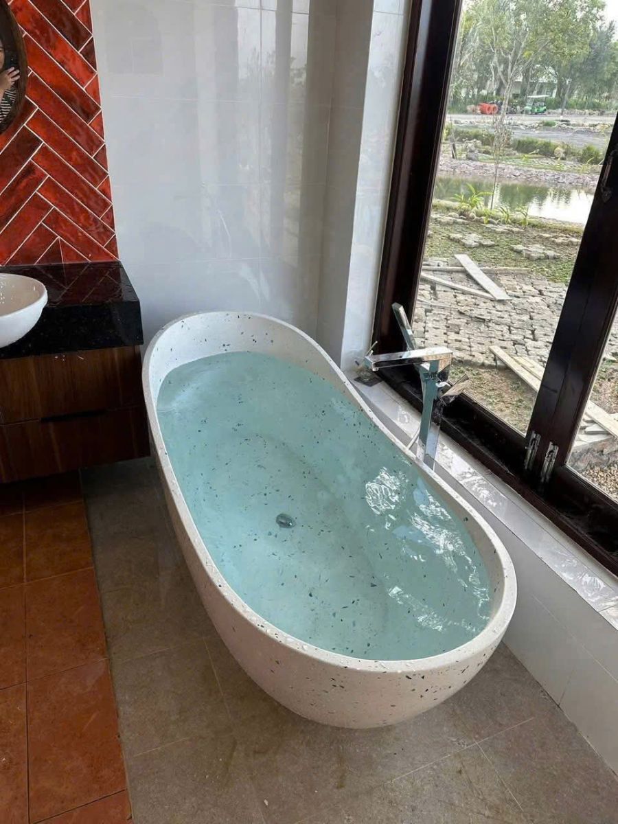 Bồn Tăm Nằm Terrazzo dáng oval Tại Thành Phố Hồ Chí Minh