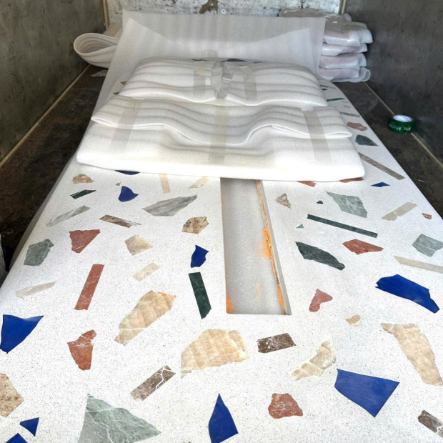 Gia Công Mặt Bàn Đá Terrazzo Kết Hợp Đá Marble Tự Nhiên Theo Yêu Cầu