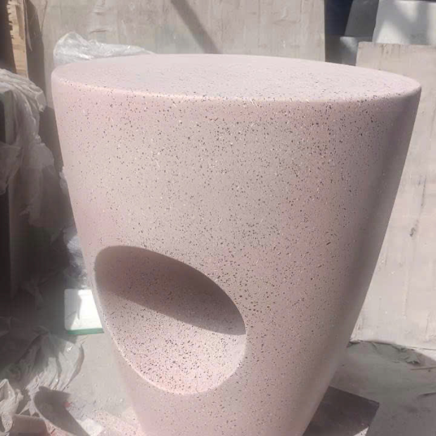 Đôn bê tông đá mài độc đáo