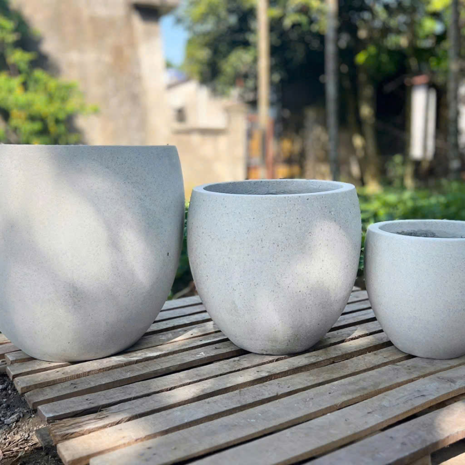 Bán Chậu Xi Măng Dáng Bầu Trồng Cây TP.HCM