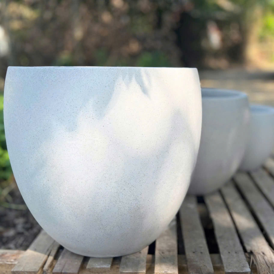 Bán Chậu Xi Măng Dáng Bầu Trồng Cây TP.HCM