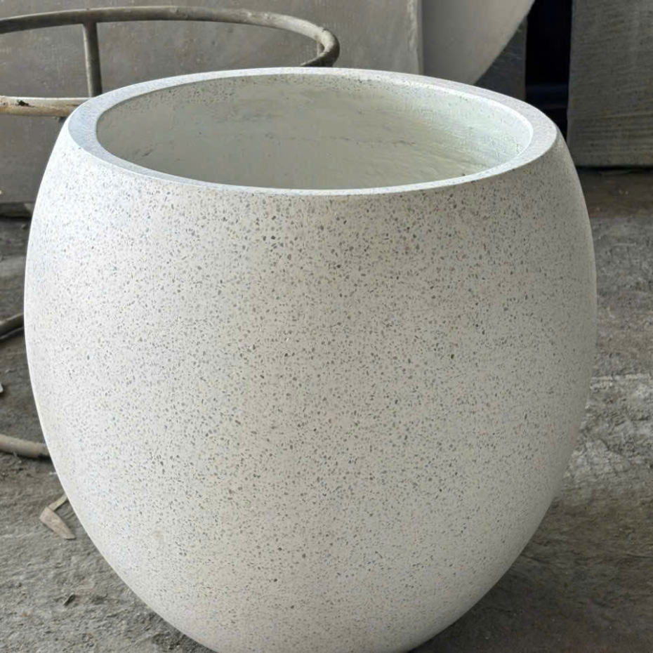 Bán Chậu Xi Măng Dáng Bầu Trồng Cây TP.HCM