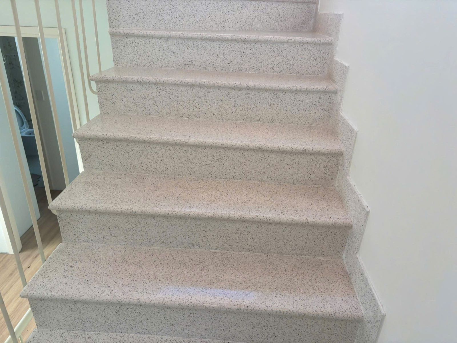 Cầu Thang Terrazzo Giá Rẻ Chất Lượng TP.HCM 