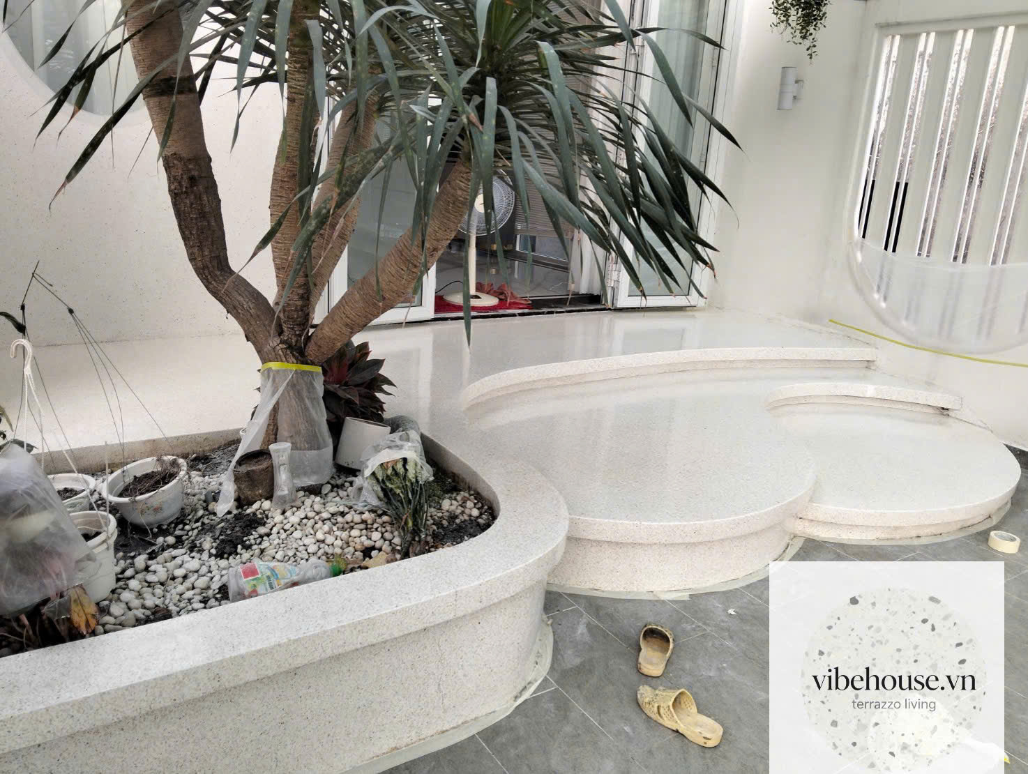 Ghế Liền Chậu Cây Cho Công Viên Và Resort 