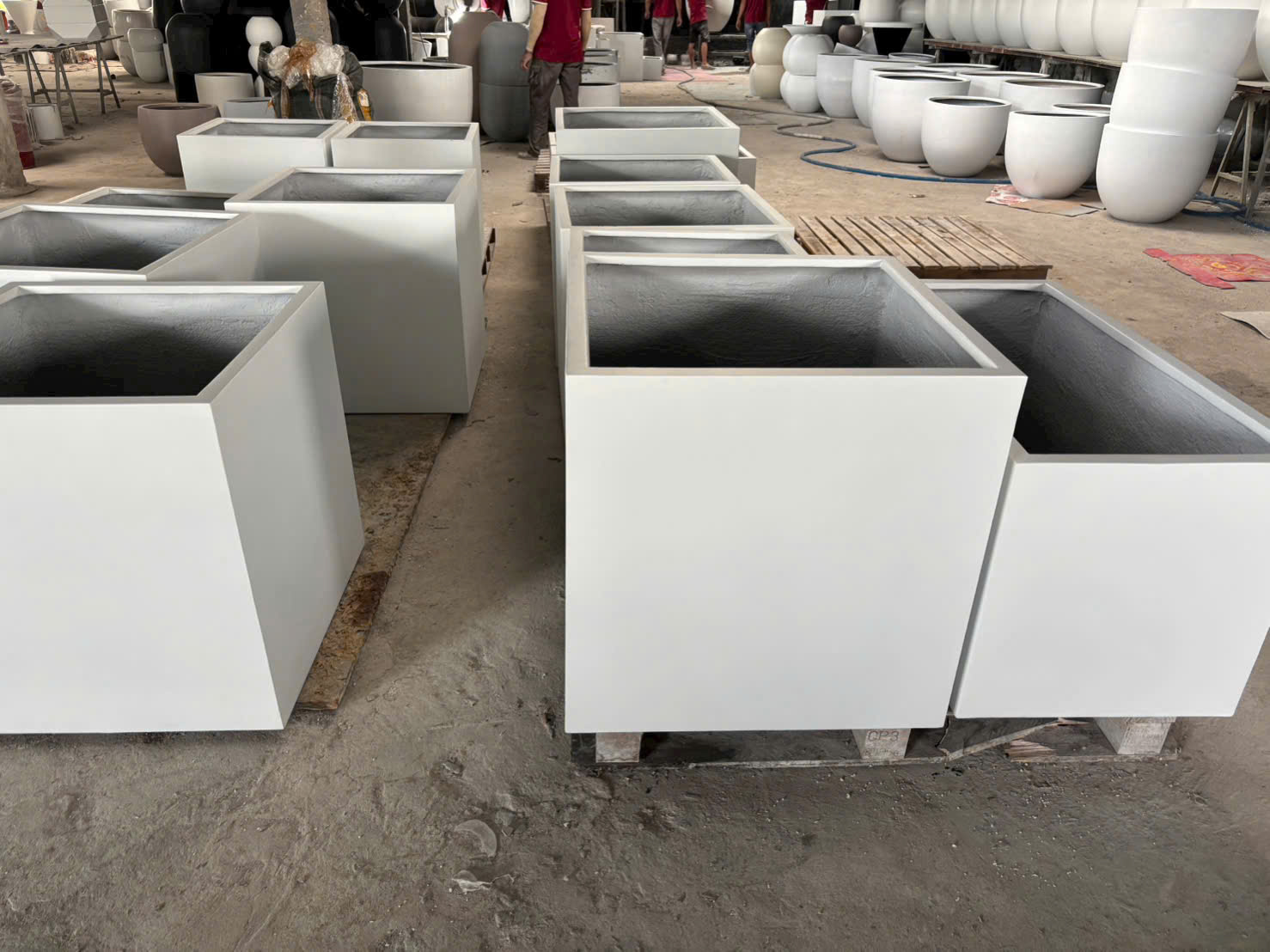 Chậu Composite Vuông Trắng Đủ Size