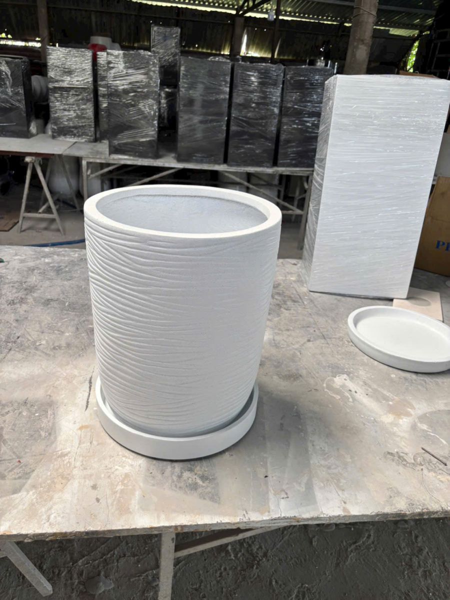 Ưu Điểm Của Dĩa Composite Lót Chậu 