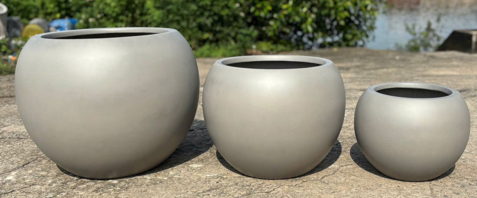 Chậu composite trái banh phù hợp các loại cây