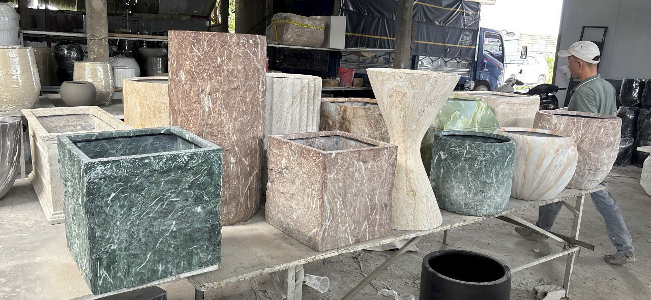 Giá Chậu Composite Hà Nội 