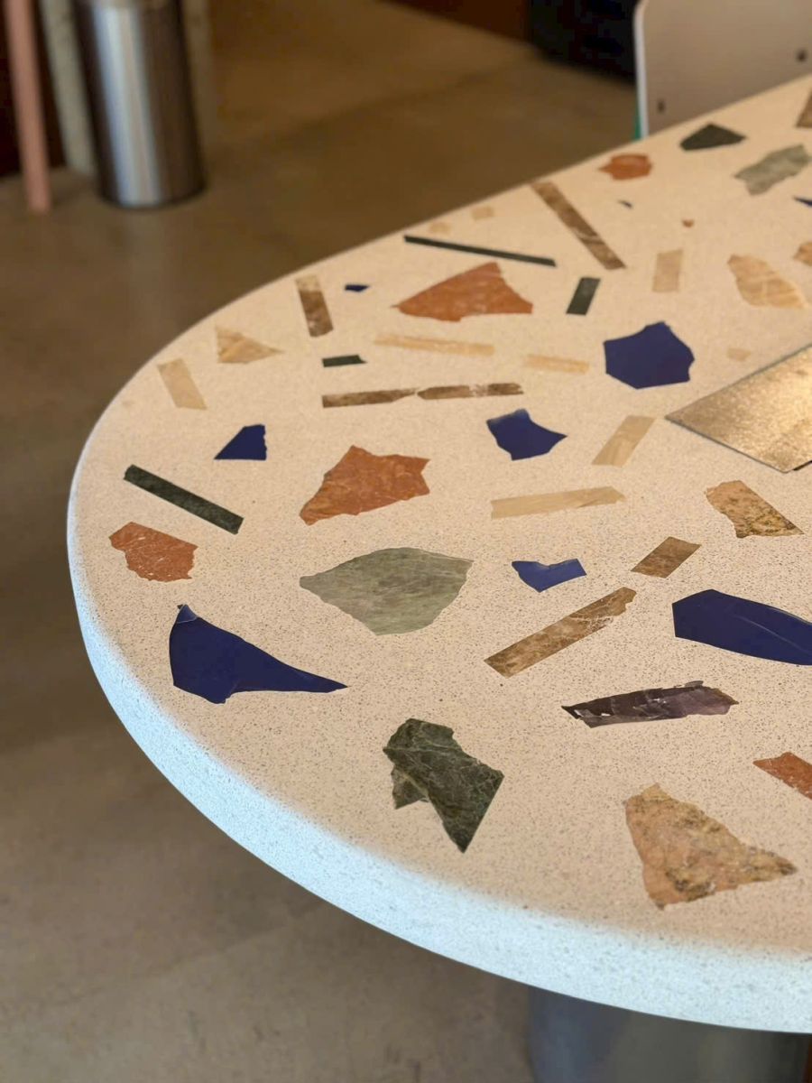 Gia Công Mặt Bàn Terrazzo Kết Hợp Marble 